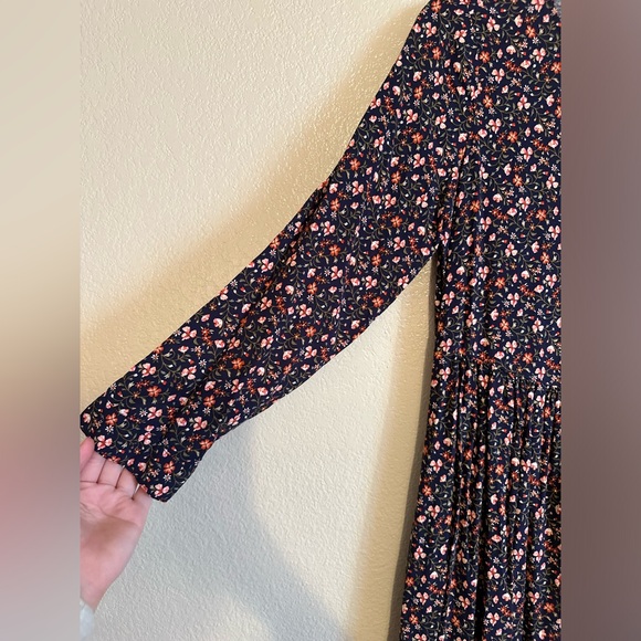 Old Navy Floral Dress - Picture 5 of 6